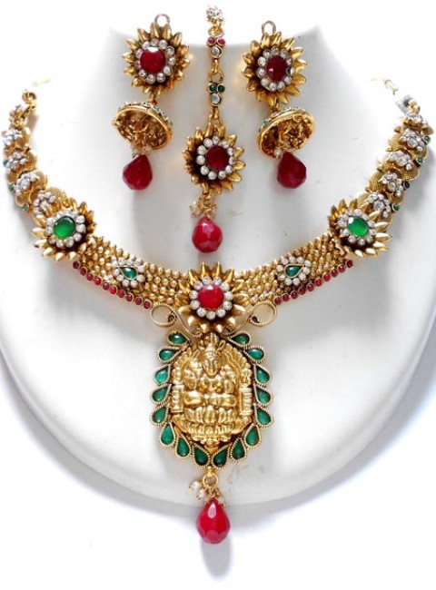 Polki Necklace Set